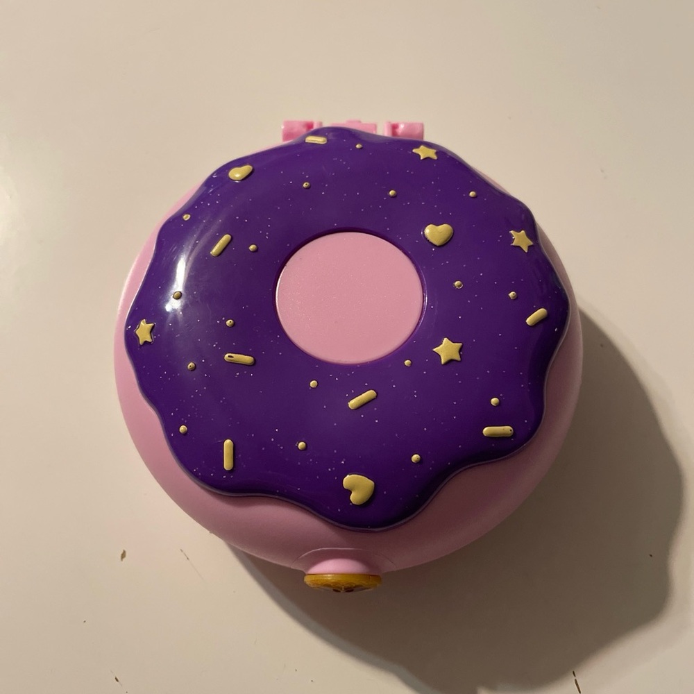 Polly Pocket World Donut Pajama Party